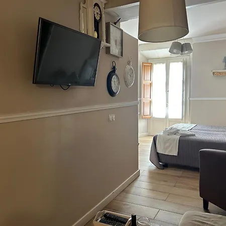 Palacio Almagra Aparthotel